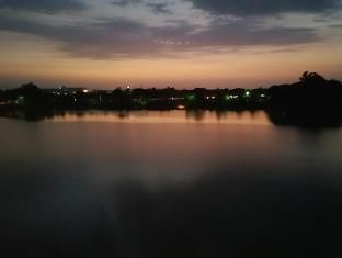 Hotel Shiv Lake Bhuj Ngoại thất bức ảnh